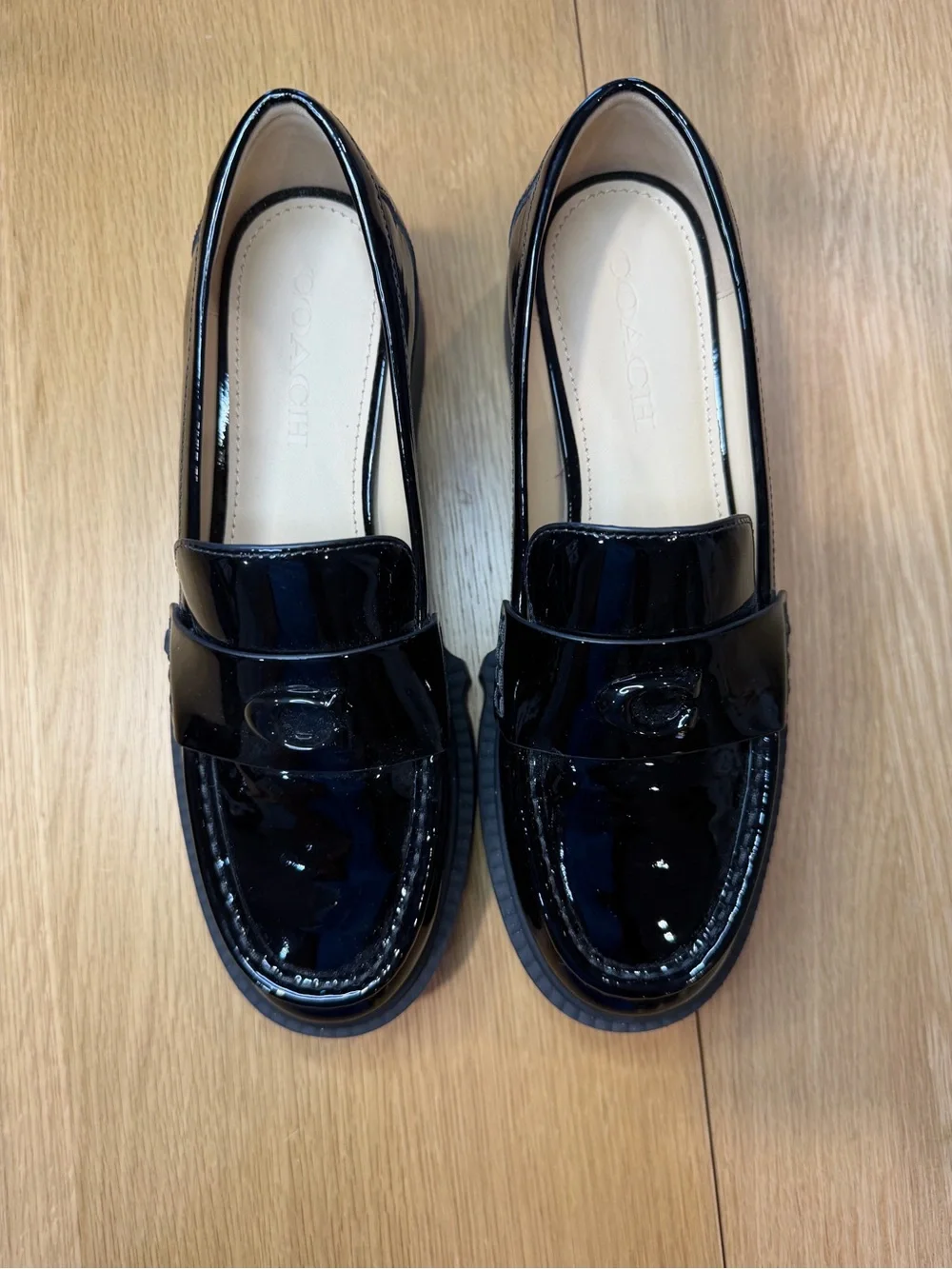 Coach Leah Loafers - Picture 2 of 4